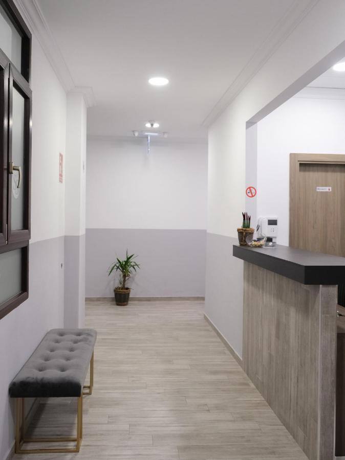 Hostal Tartessos Valencia Exterior photo