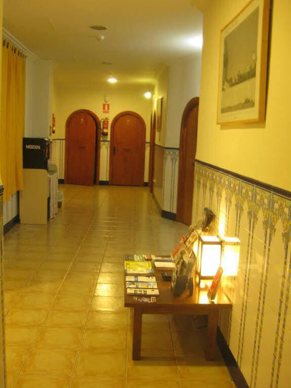 Hostal Tartessos Valencia Exterior photo